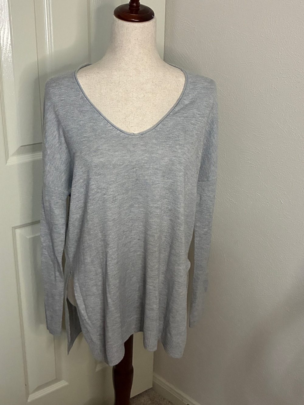 TROUVÉ grey Sweater Size Medium. Scoop V-neck. Casual. Side slit